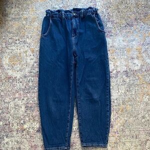 Zara Women's High Rise Blue Jeans slight balloon/barrel leg style